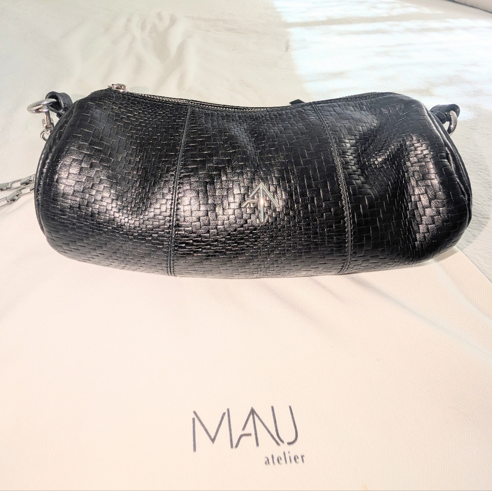 Manu Atelier Cylinder Bag Black